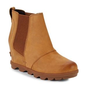Sorel Joan of Arctic Wedge Chelsea Bootie sz 8